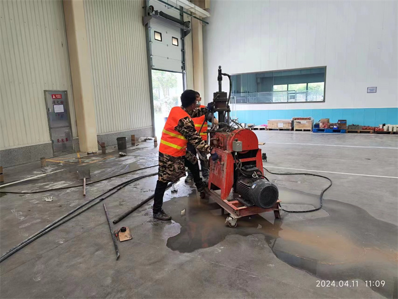 西林厂房地面下沉塌陷注浆加固施工